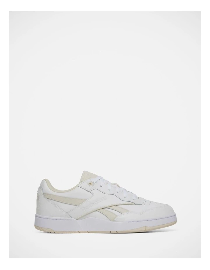 Basketball 4000 Ii Sneakers in White image 1