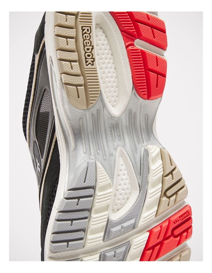Premier Trinity Kinetic Fit System Sneakers in Black image 7