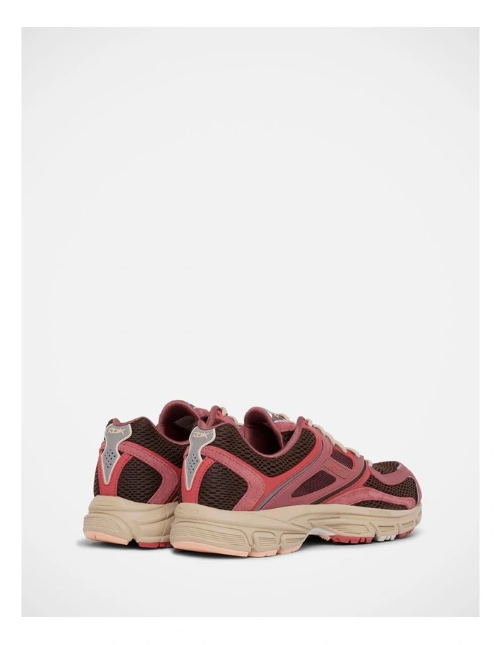 Premier Trinity Kinetic Fit System Sneakers in Mahogany image 5