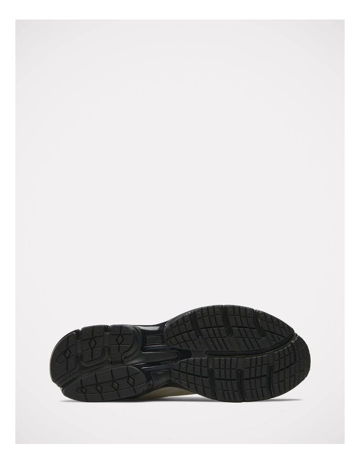 Premier Road Plus Vi Sneakers in Chalk image 6