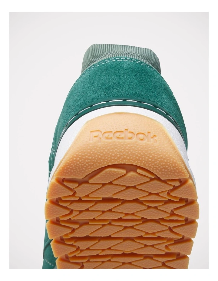 Club C Megacourt Sneakers in Green image 6