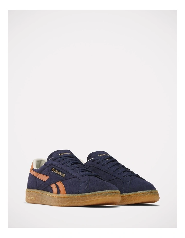 Club C Grounds Uk Sneakers in Navy image 2