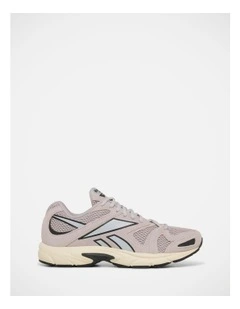 Premier Road Plus Vi Sneakers in Nude