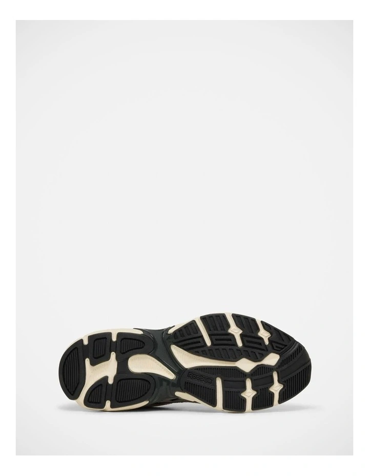 Premier Road Plus Vi Sneakers in Nude image 6