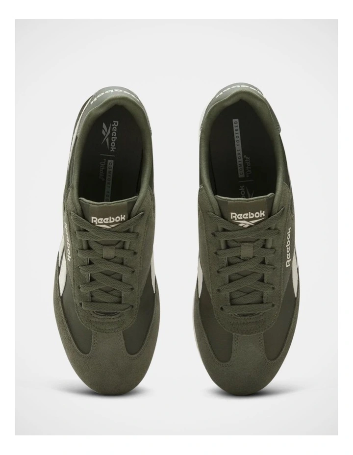 World 70 Sneaker In Green image 2