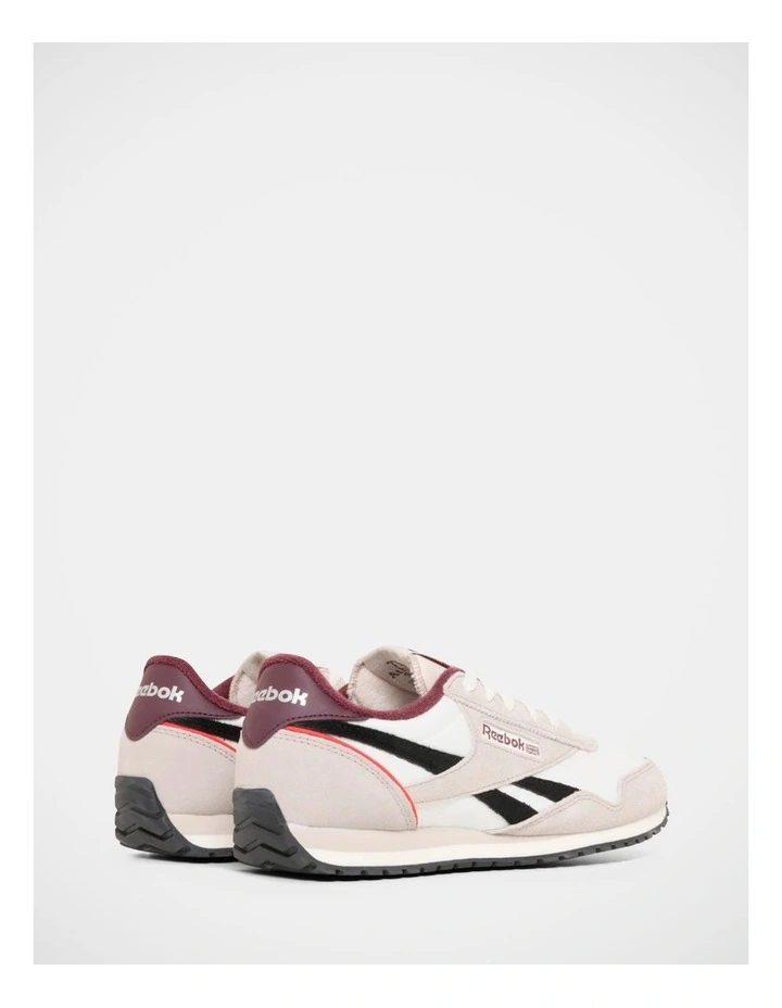 Classic Az Sneakers In Beige image 5