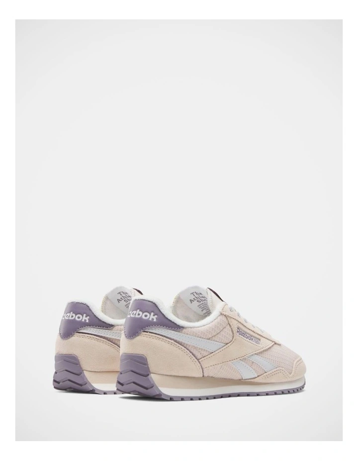 Classic Az Sneakers In Natural image 3