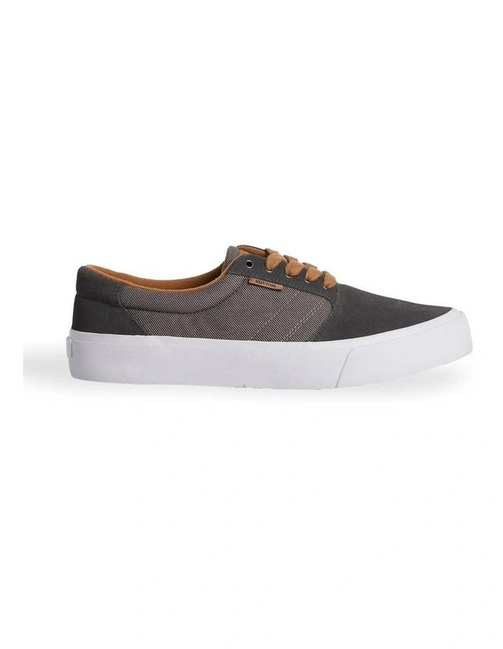 Area Sneakers In Grey image 2