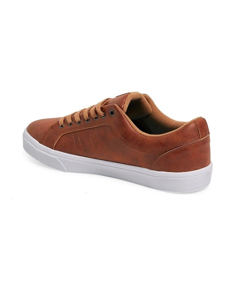Finetime Classic Sneakers in Brown image 2