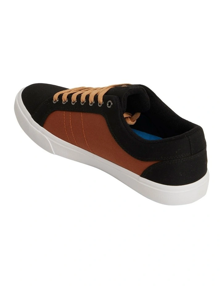 Finetime Classic Sneakers in Black image 2
