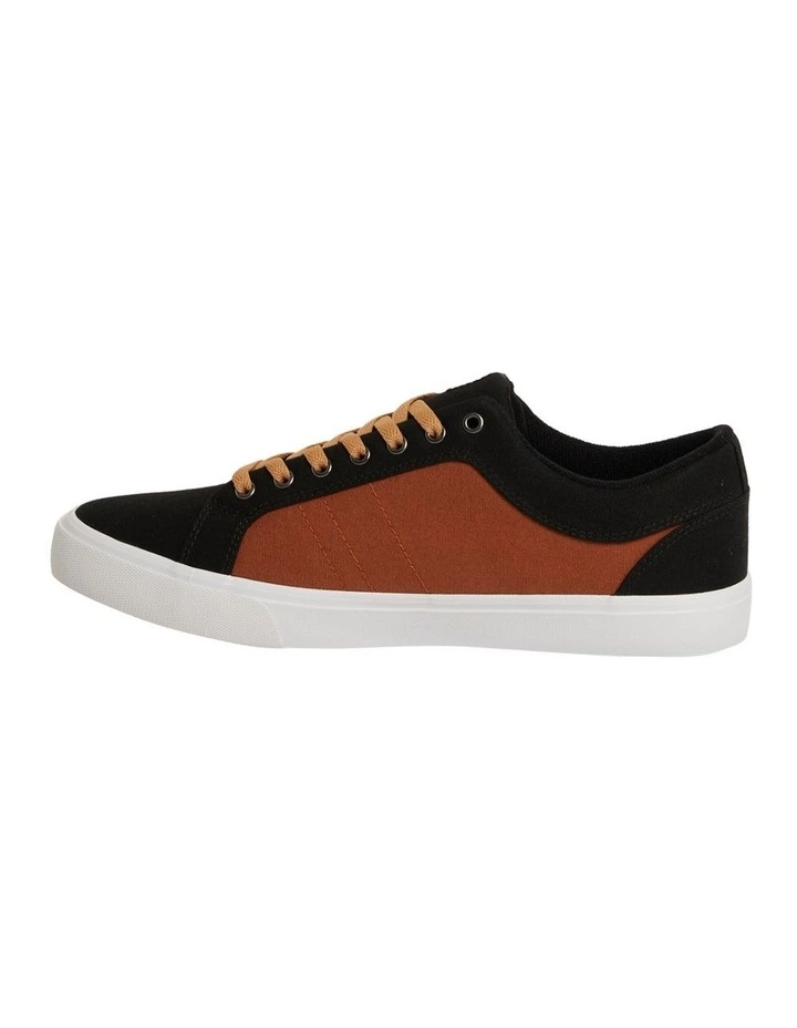 Finetime Classic Sneakers in Black image 4