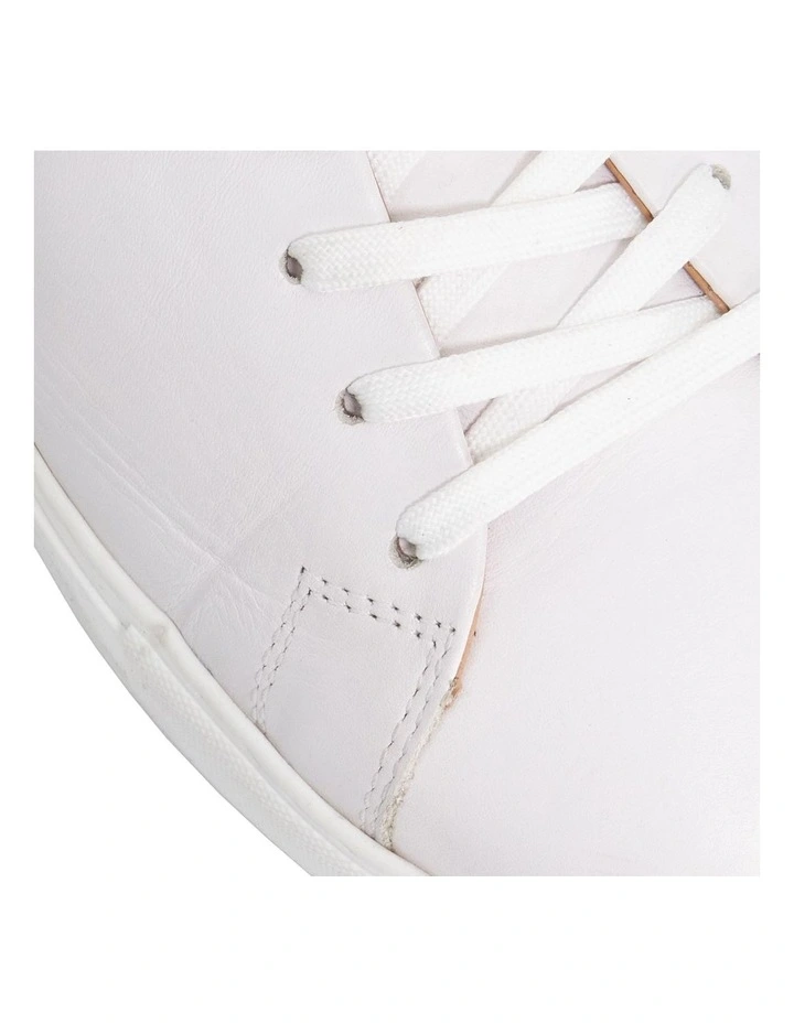 Trevons Sneaker in White image 6