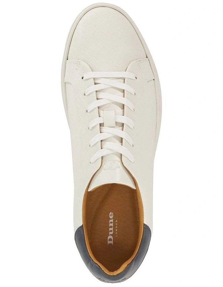 Traces Trainer in White image 4