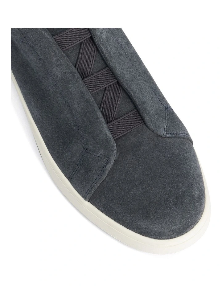 Troys Sneaker in Navy image 6