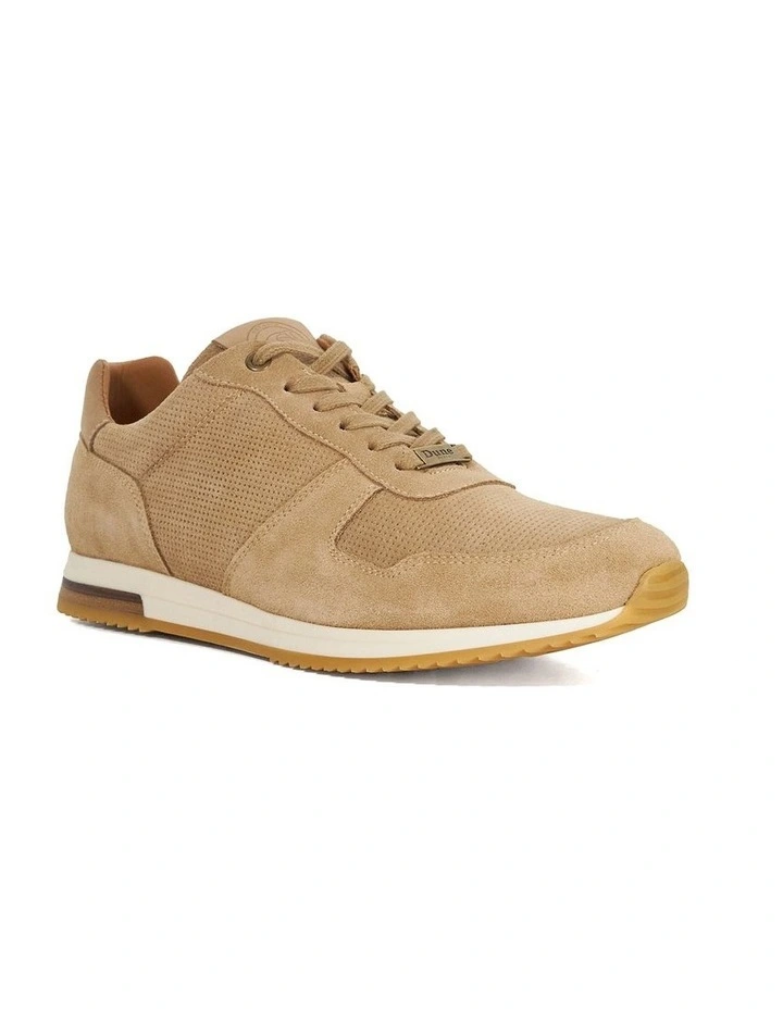 Trilogy Runner Shoes in Sand image 3