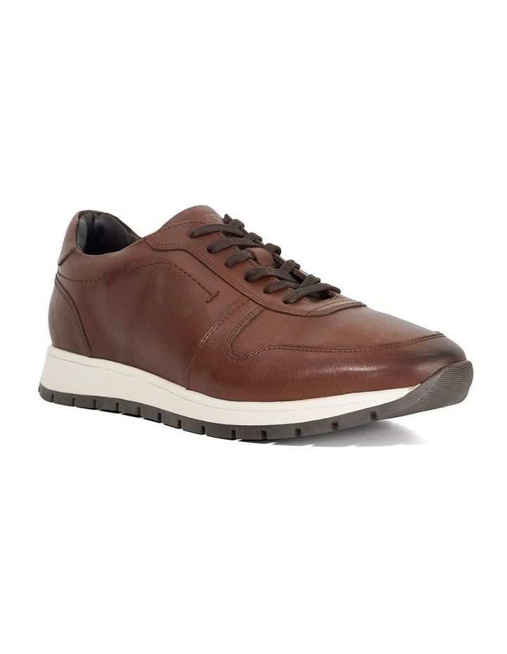 Tris Runner Shoes in Brown image 2