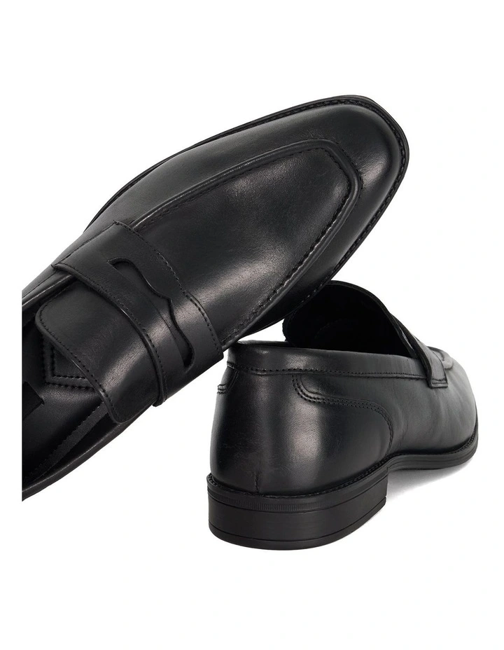 Sale Loafer in Black image 5