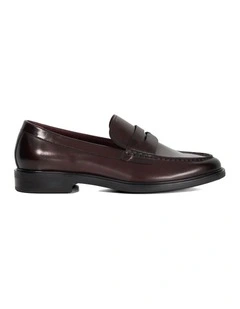Sascha Loafer in Burgundy