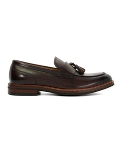 Shaw Loafer in Brown