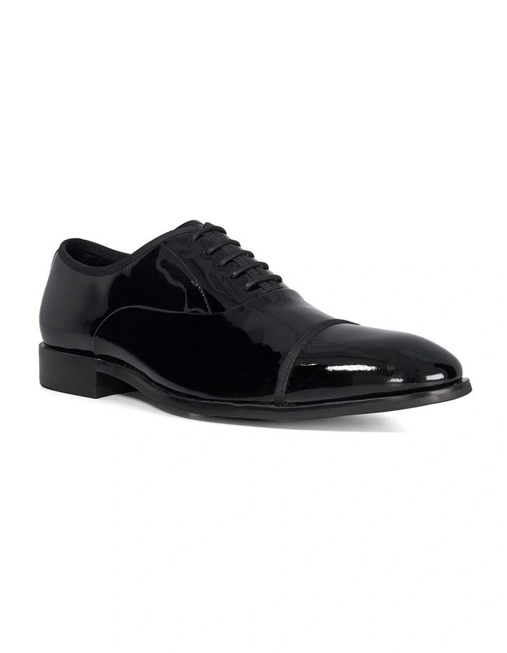 Shuffle Dress Shoe in Black image 3