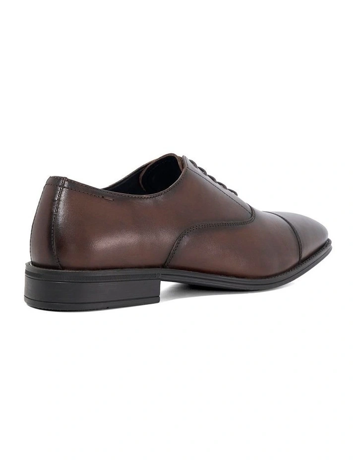 Steffon Dress Shoe in Brown image 4