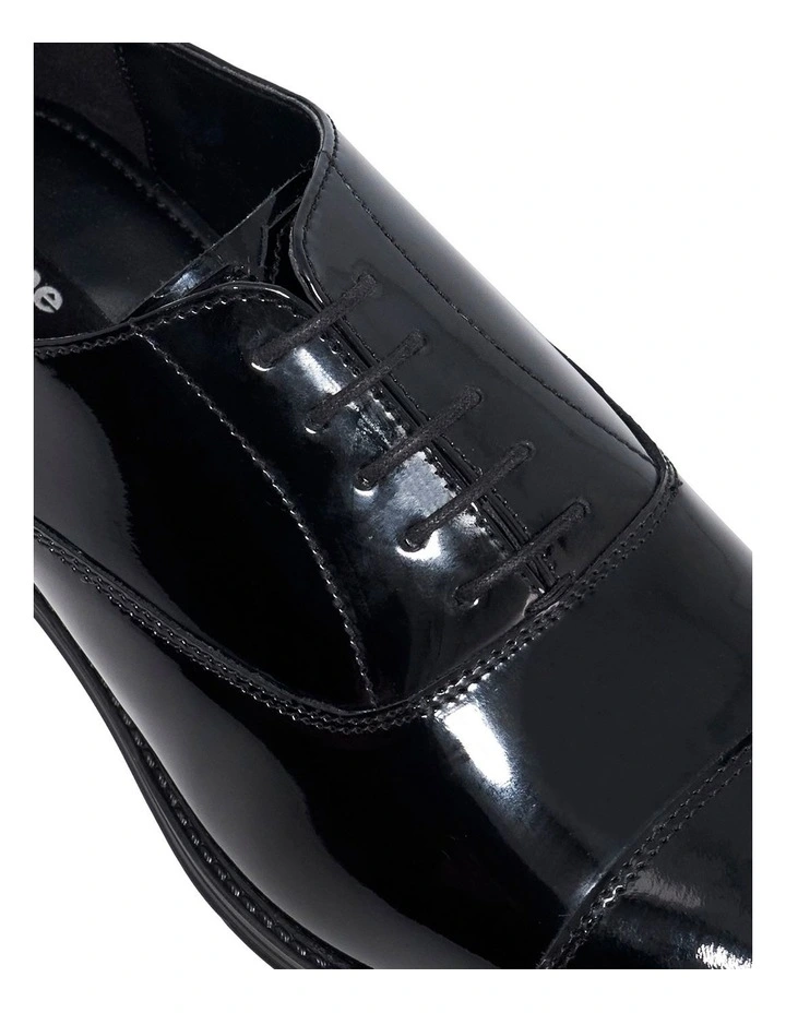 Steffon Dress Shoe in Black image 5