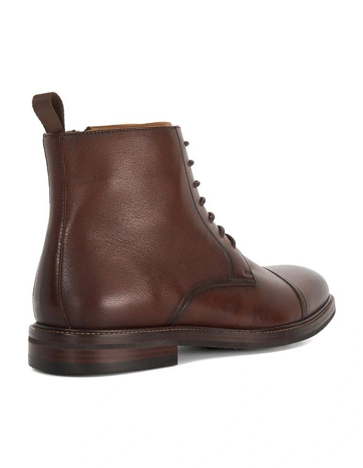 Matias Boot in Brown image 5