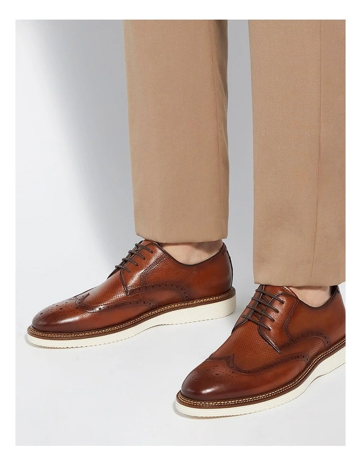 Benidictus Lace Up Shoes in Tan image 2