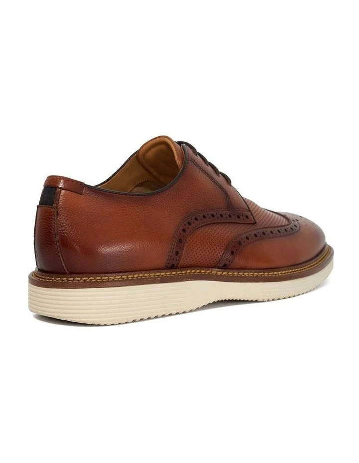 Benidictus Lace Up Shoes in Tan image 5