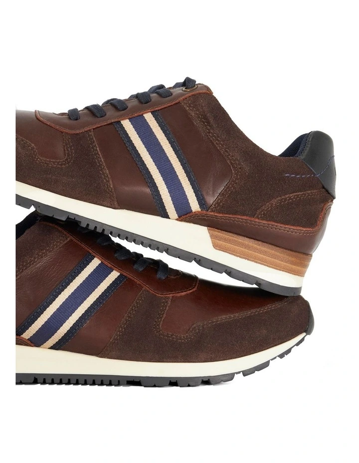 Talay Runner in Brown image 5