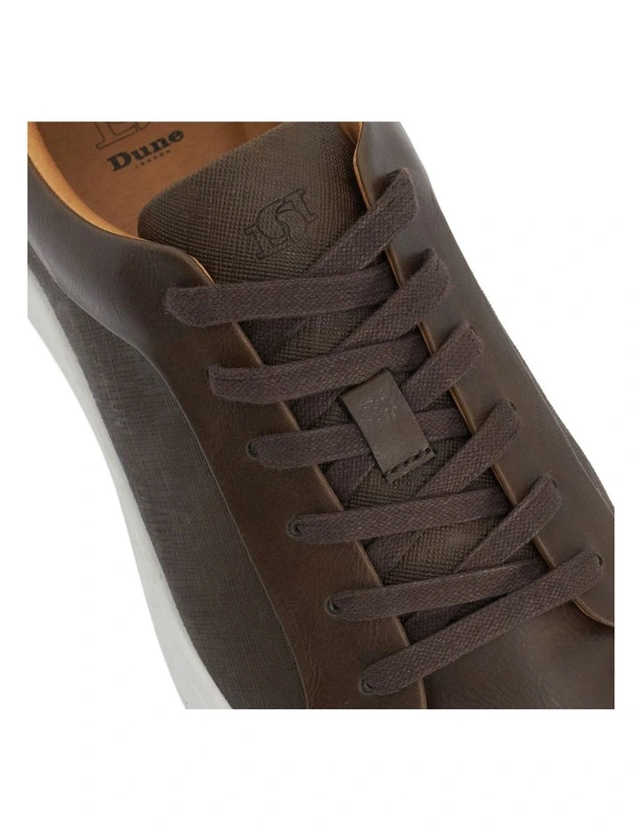 Traces Trainer in Brown image 6