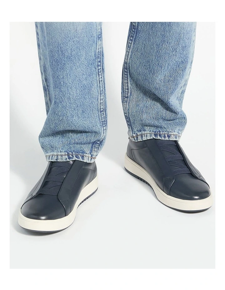Troys Sneaker In Navy image 2
