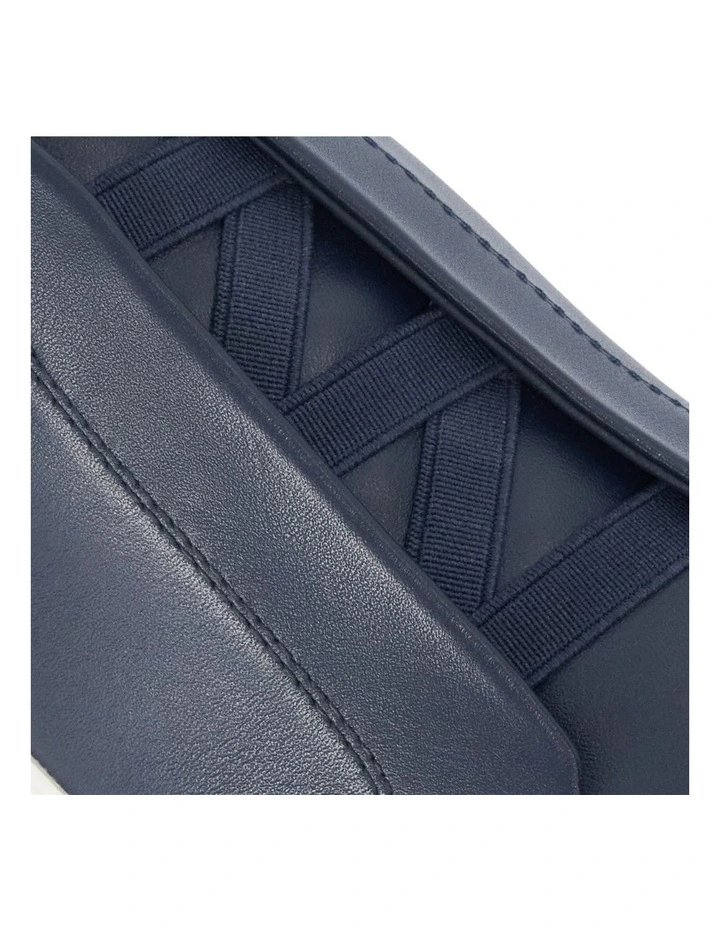 Troys Sneaker In Navy image 6
