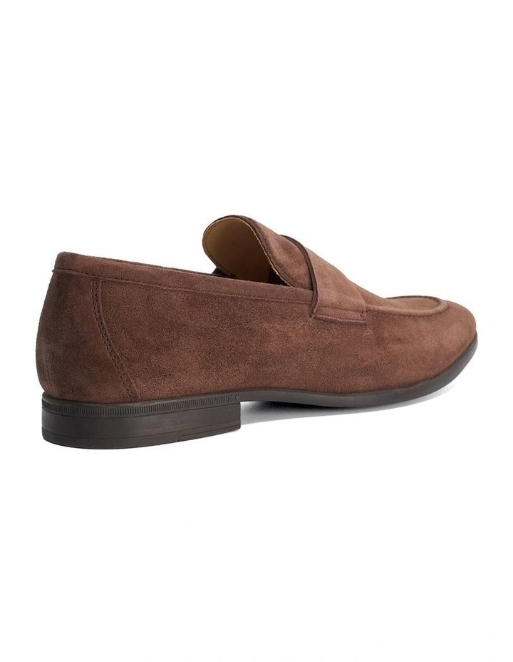 Barclays Loafer In Dark Brown image 5