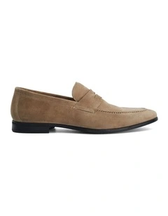 Barclays Loafer In Taupe