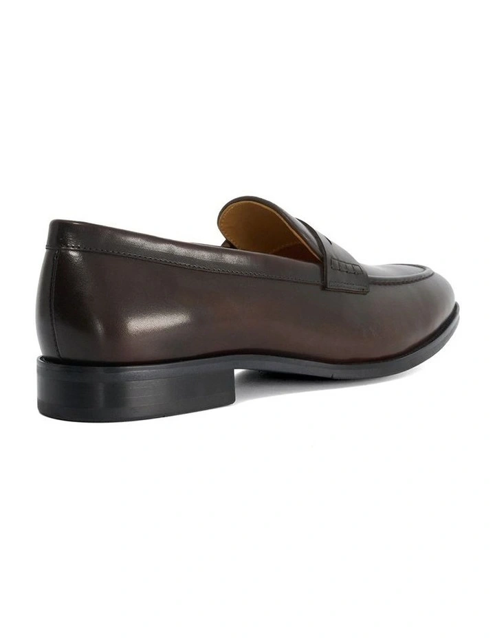 Skylers Loafer In Brown image 5