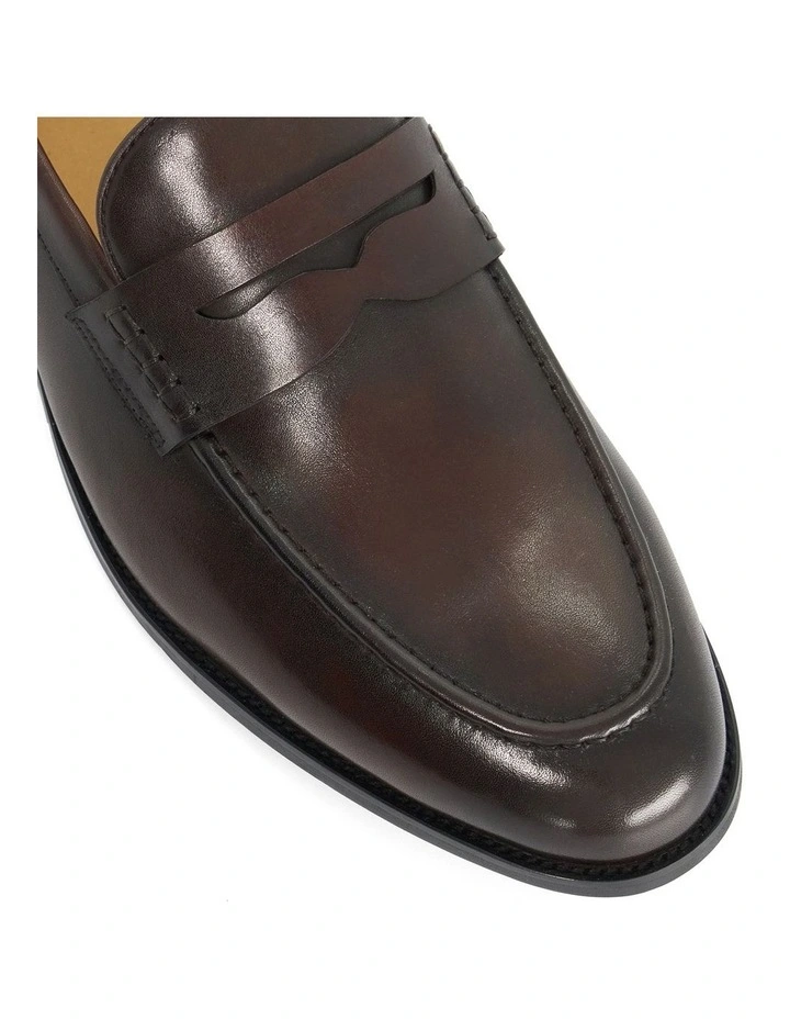 Skylers Loafer In Brown image 6