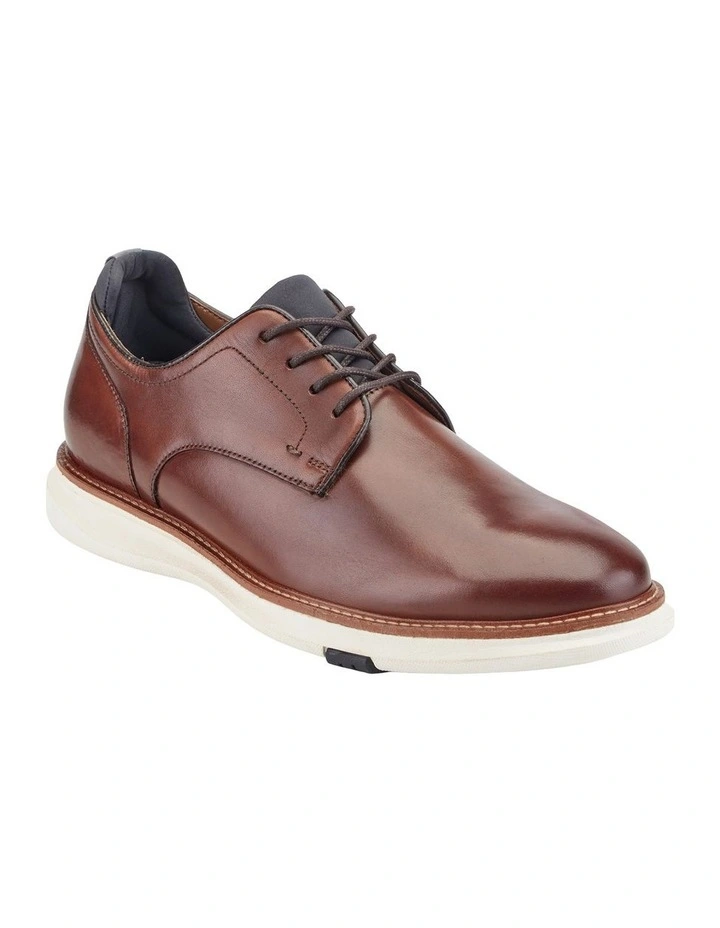 Luke Lace-Up Shoes in Brown image 2