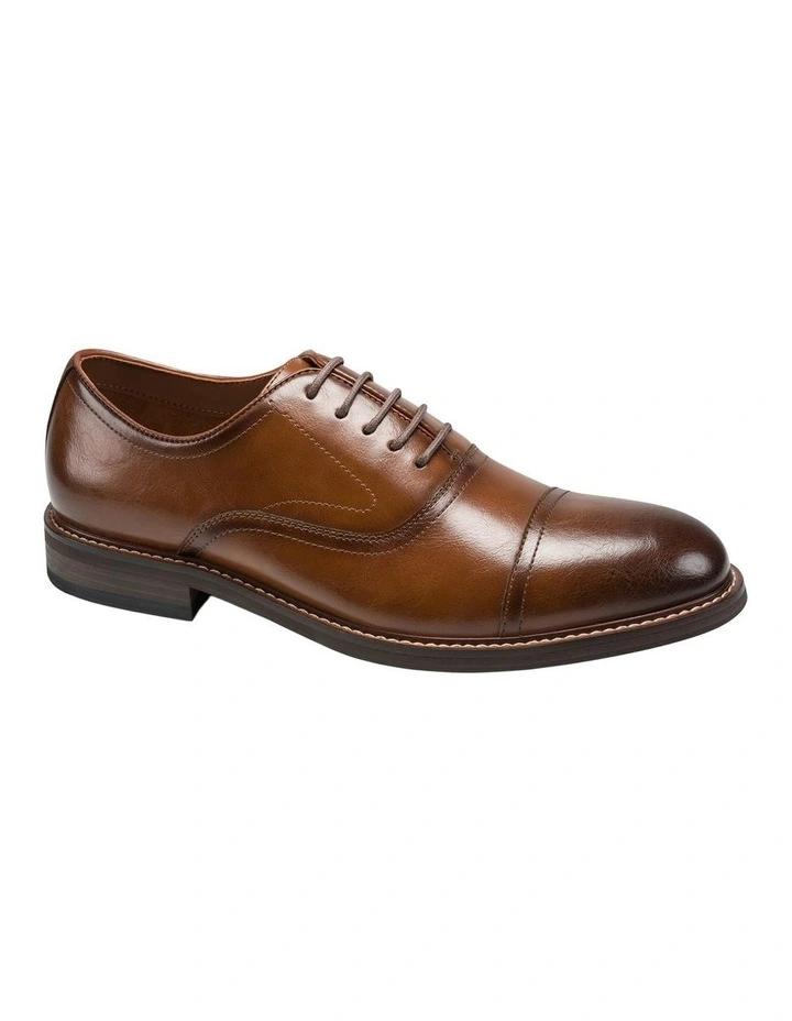 Lawstin Dress Shoes in Tan image 2