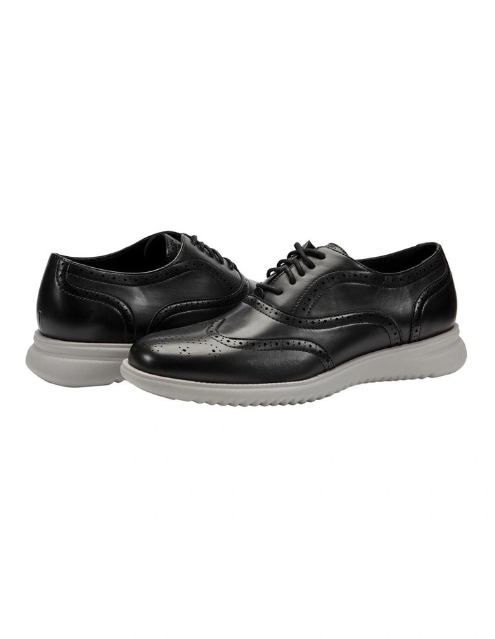 Niowox Oxford Shoe in Black image 5