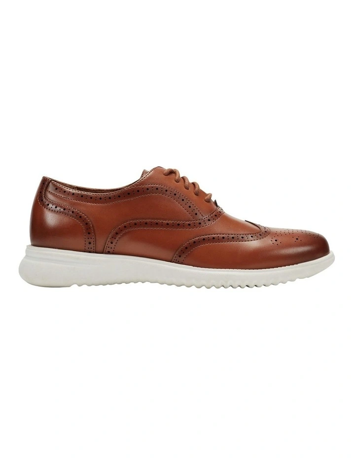 Niowox Oxofrd Shoe in Tan image 1