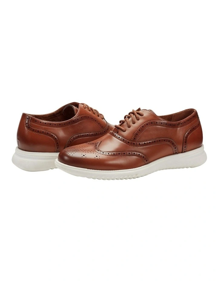 Niowox Oxofrd Shoe in Tan image 5