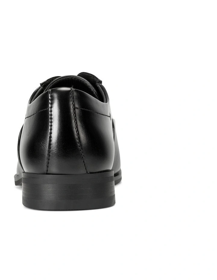 Heath Lace up Oxford in Black image 4