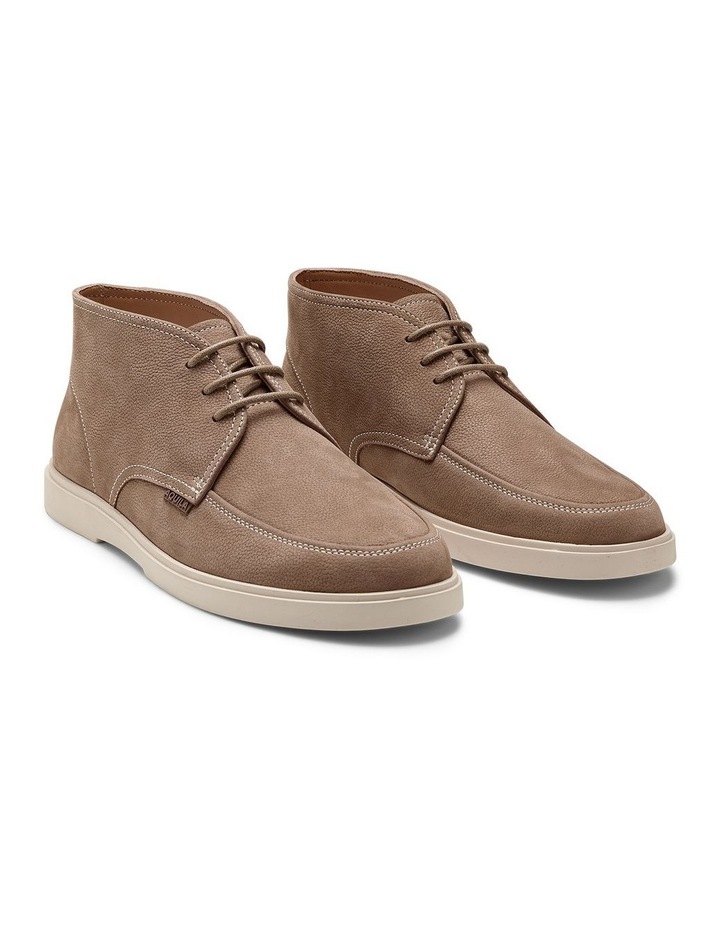 Breeze Nubuck Chukka Boot in Sand image 2