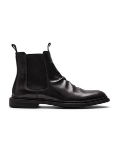 Vedder Chelsea Boots in Black