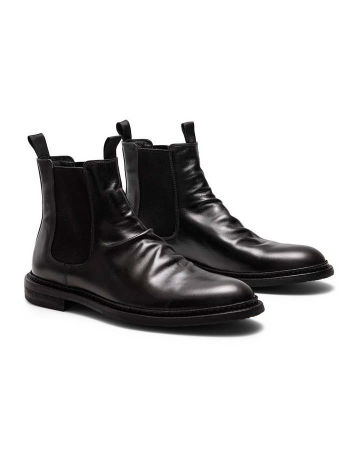 Vedder Chelsea Boots in Black image 2