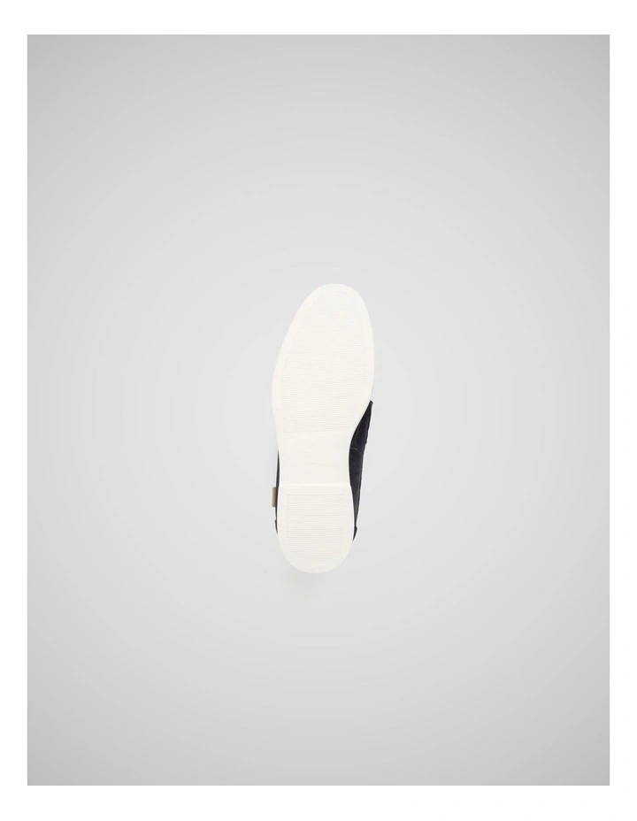 Marsden Bay Loafer in Navy image 7