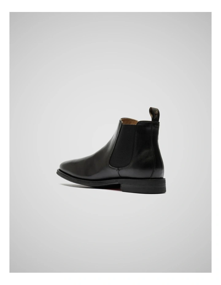 Russlands Chelsea Boot in Nero image 3