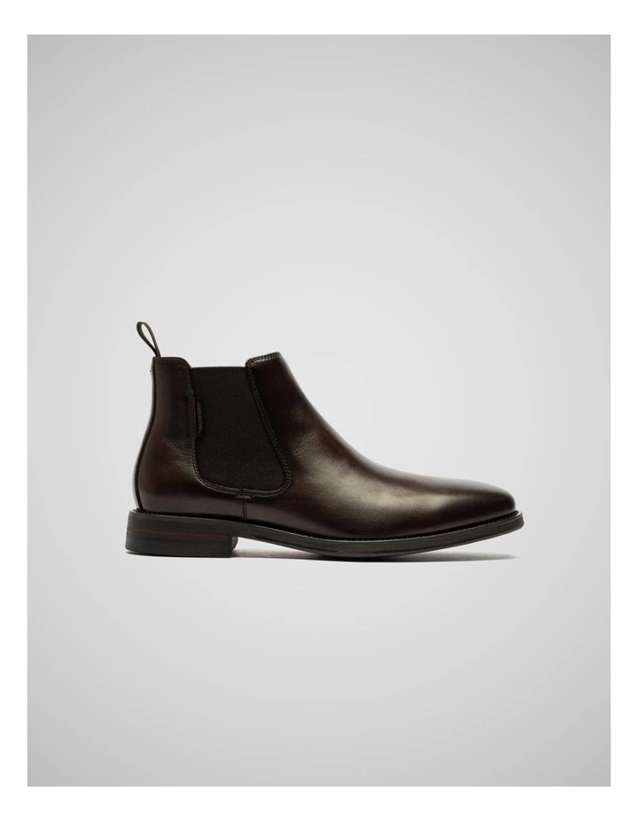 Russlands Chelsea Boot in Chocolate image 1