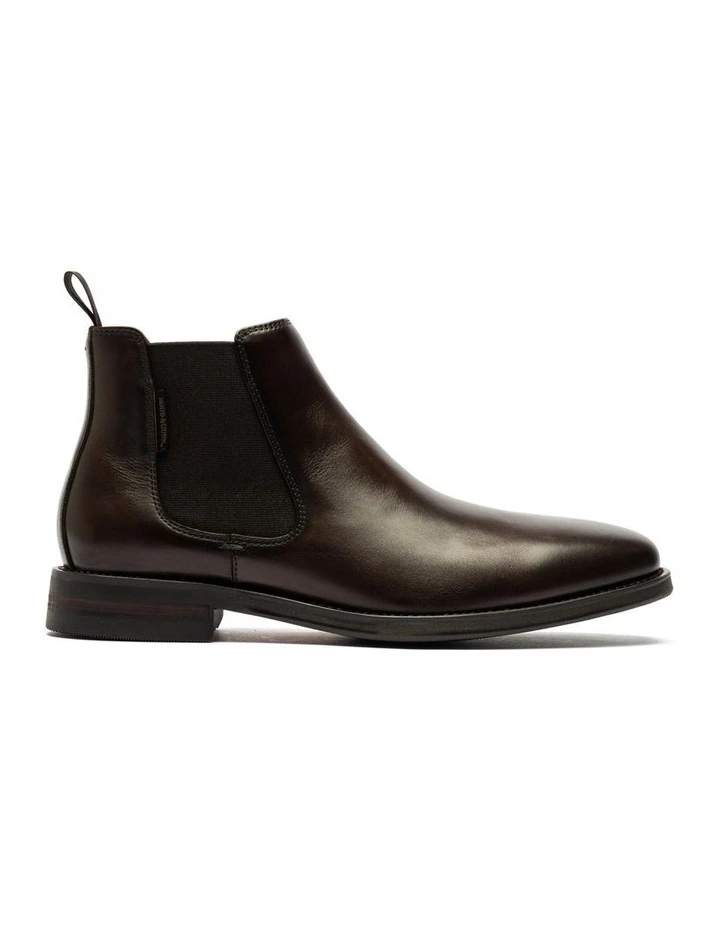 Russlands Chelsea Boot in Chocolate image 1